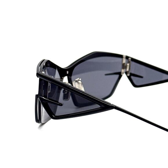 New! GIVENCHY Sunglasses GV40066U 01A, Authentic - Picture 9 of 13